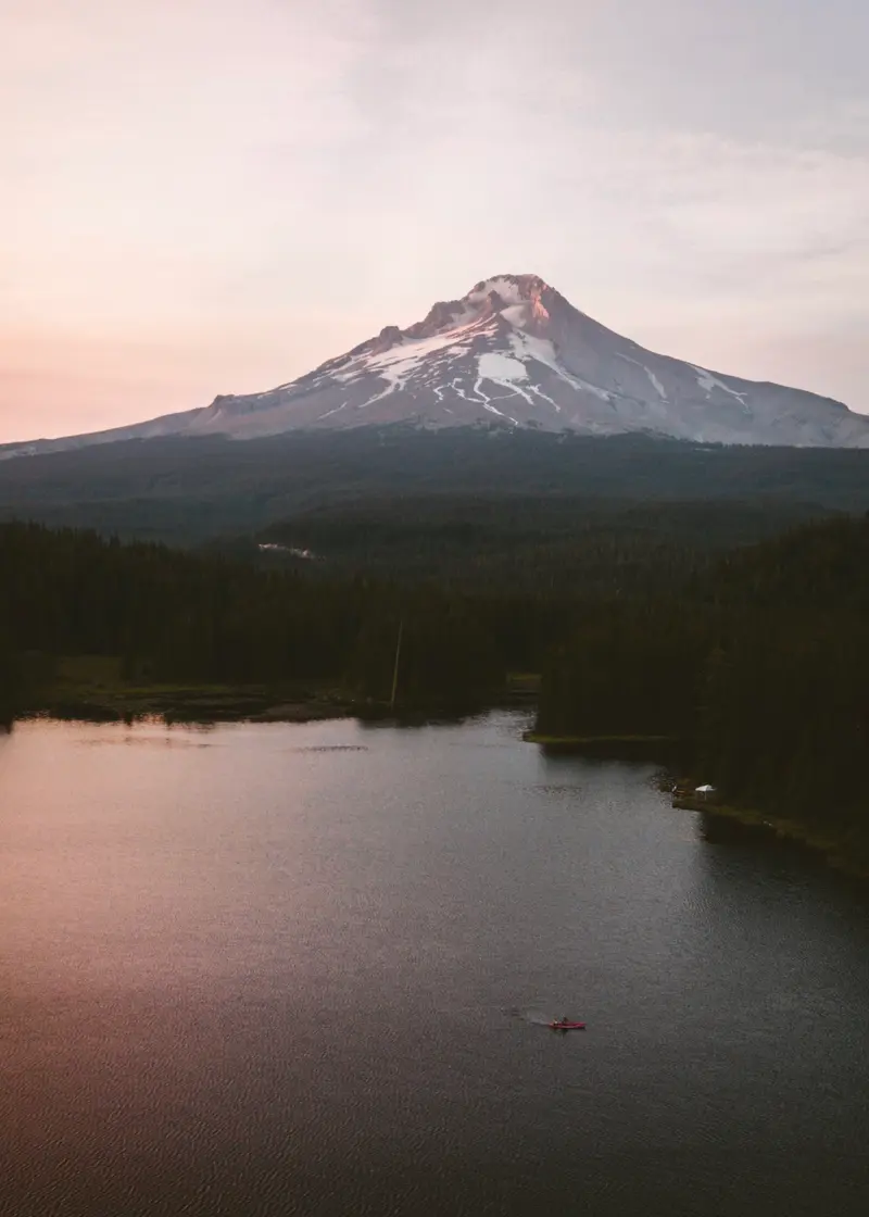 SUNSET OVER TRILLIUM LAKE