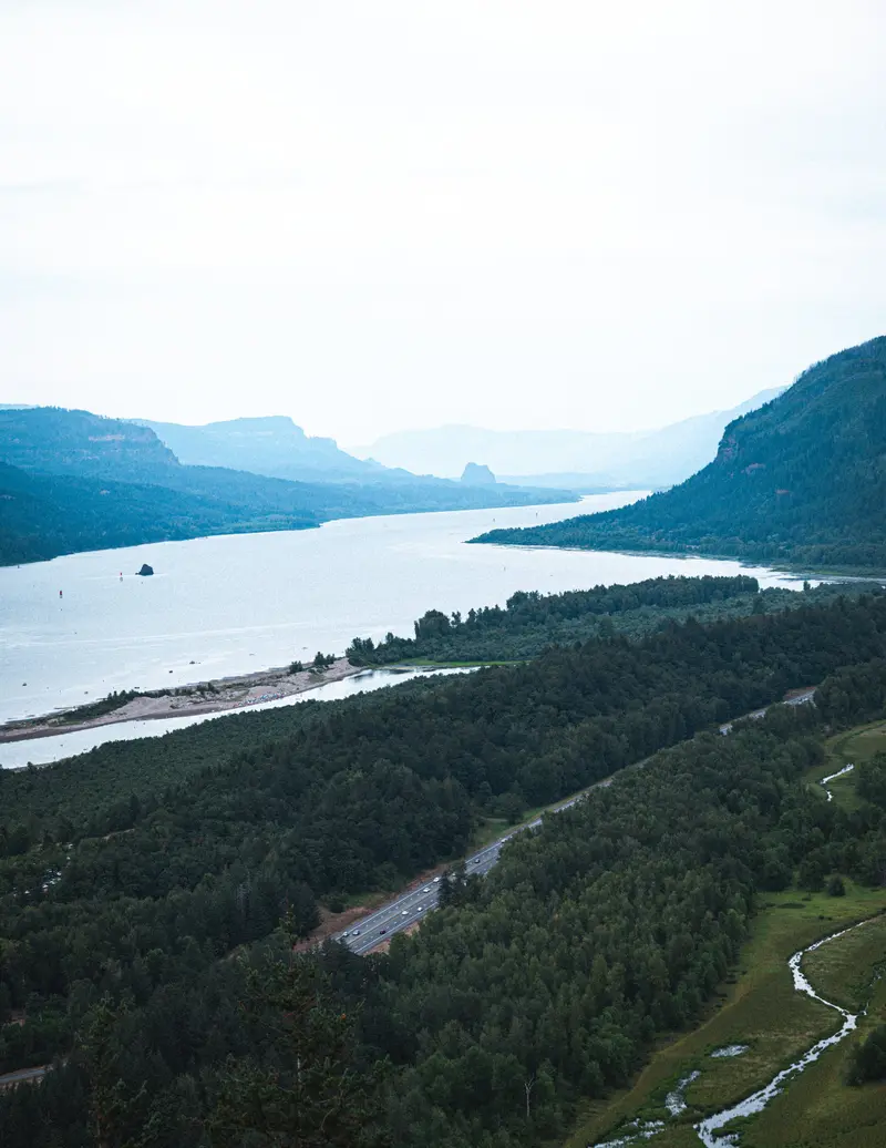 COLUMBIA RIVER GORGE